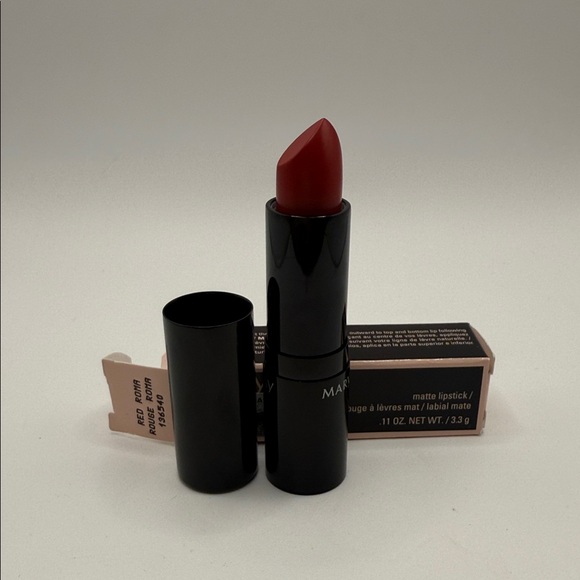 Mary Kay Matte Lipstick in Red Roma - Picture 1 of 1